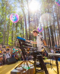 jason leech electric forest live photo