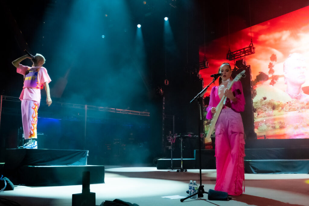 Photo of SOFI TUKKER at Red Rocks on April 21, 2023 (Photo Courtesy of Franz Hilberath @franzmp3)