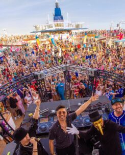 Press photo of Groove Cruise.