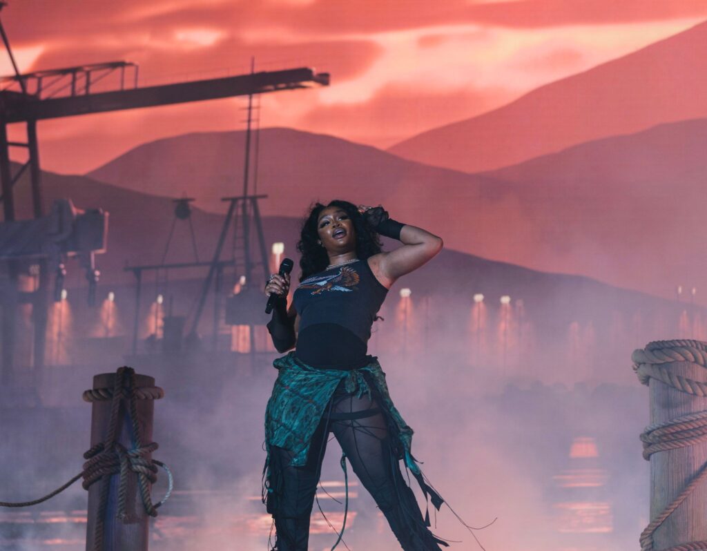 SZA performing at Hangout Music Festival 2023.