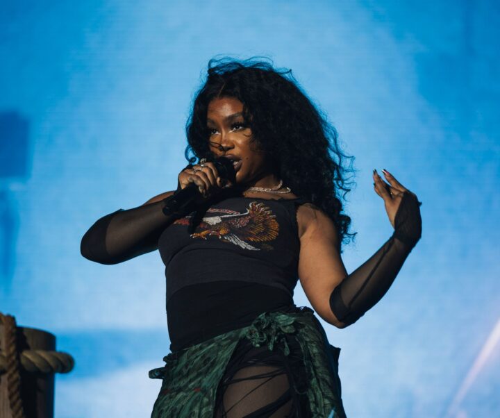 SZA performing at Hangout Music festival 2023.