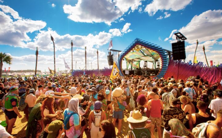 Okeechobee Canceled: photo of large crowd outside in front of big stage.