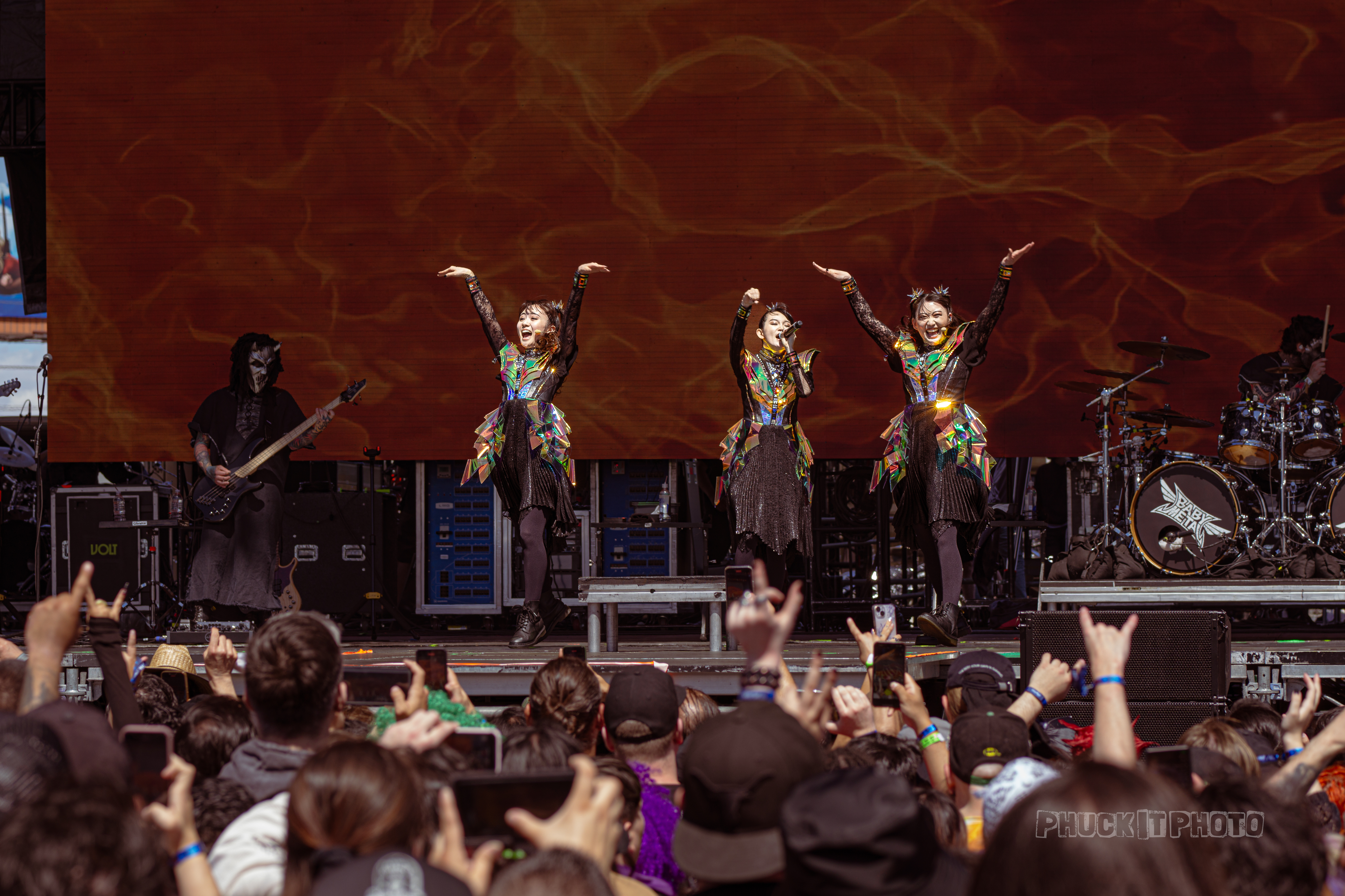 BABYMETAL At Sick New World